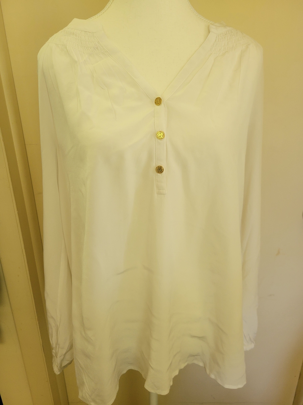 Lilly Pulitzer White V-Neck Button-Front Blouse 100% Silk L Breezy Sheer